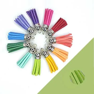 1x Mini kwastje appelgroen suedeleer 37mm